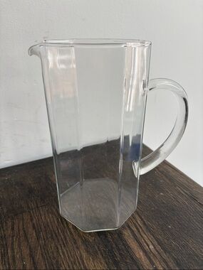 Vintage Luminarc Octime clear pitcher , ‘80s, minimalist, 44 oz, 8” tall